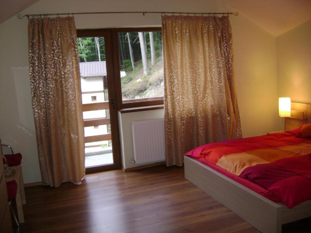 Casa Anotimpuri Hotel Sinaia Habitación foto