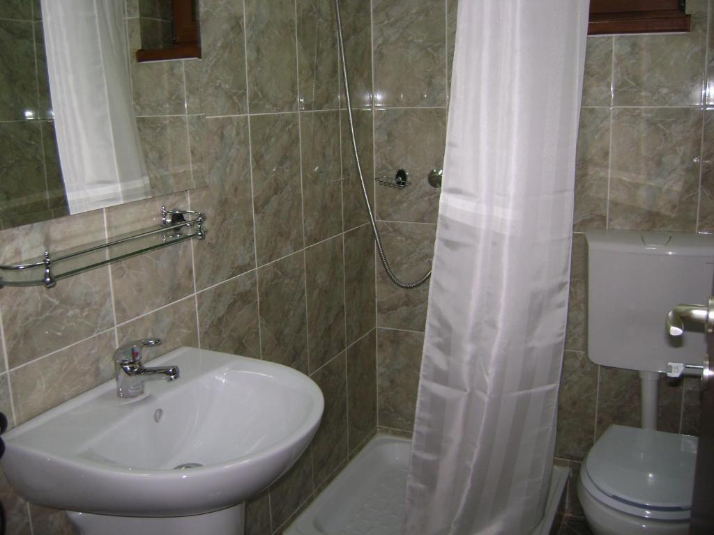 Casa Anotimpuri Hotel Sinaia Habitación foto